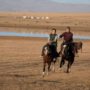 Ruta de la Seda con un grupo de mujeres Kirguistán Son Kul