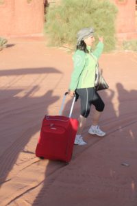 Trucos y consejos para encontrar vuelos baratos maleta o mochila
